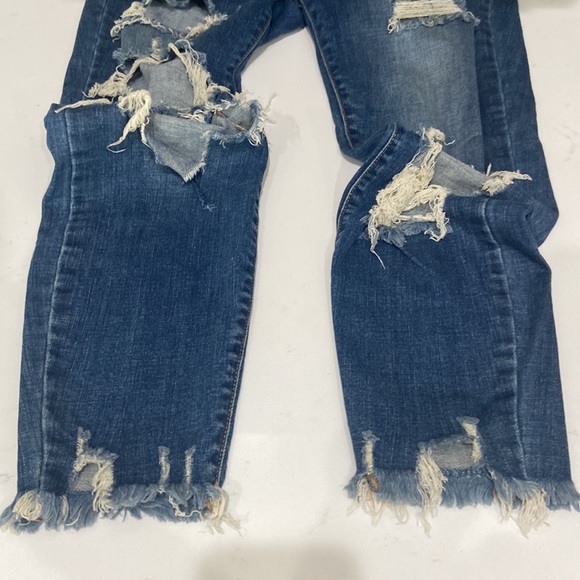 CELLO DISTRESSED DESTROYED RIPPED KNEES HIGH WAIST BLUE JEANS SZ 9 / 29 - Picture 11 of 14